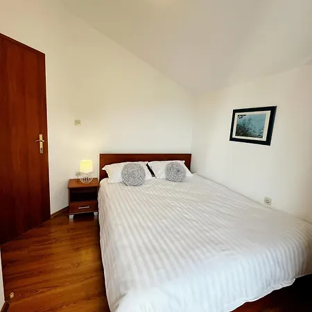 Sos Apartmán Vodice
