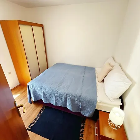 Sos Apartment *